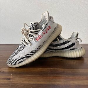 adidas Yeezy Boost 350 V2 Zebra